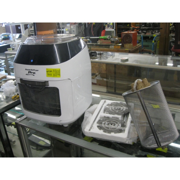POWER AIR FRYER PRO W/ROTISSERIE BASKET & EXTRA TRAYS