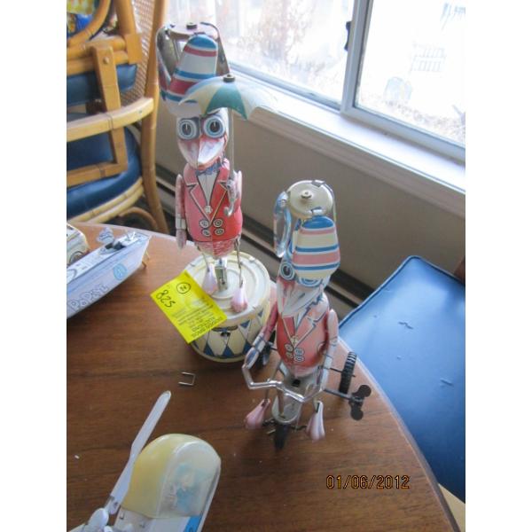 2 WIND UP DUCKS