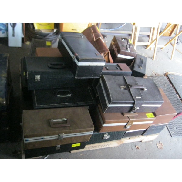 PALLET OF 8 TRACK TAPES