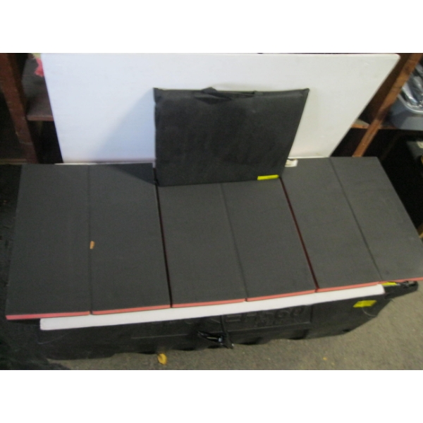 FOLDING FOAM STEP & PAD