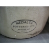Image 2 : MEDALTA 2 GALLON IMPERIAL CROCK W/LID