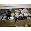 Image 1 : 2 BOXES OF MUGS