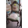 Image 2 : NEEDLEPOINT CUSHIONED ANTIQUE WOOD FRAMED CHAIR