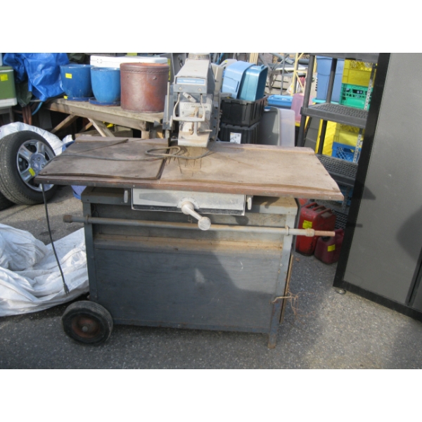 TEAKO MASTER 10" RADIAL ARM SAW ON STAND