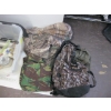 Image 2 : BIN OF MISC. HUNTING & FISHING GLOVES, TOQUES, CAMMO GEAR, ETC.