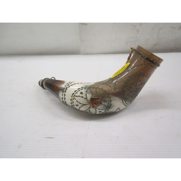 CARVED HORN