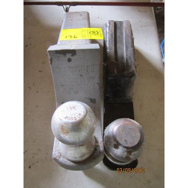 2 TRAILER HITCHES