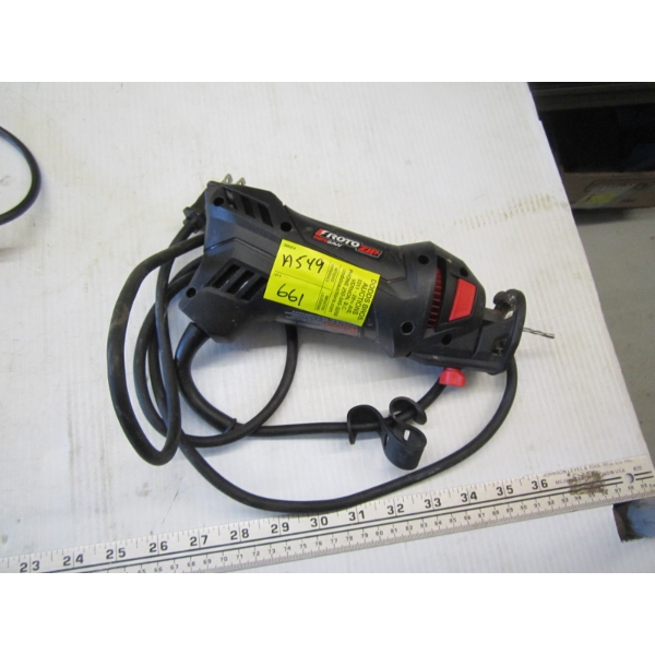 ROTO ZIP DRYWALL CUTTER