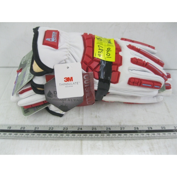 3 PAIR OF 2XL GLOVES
