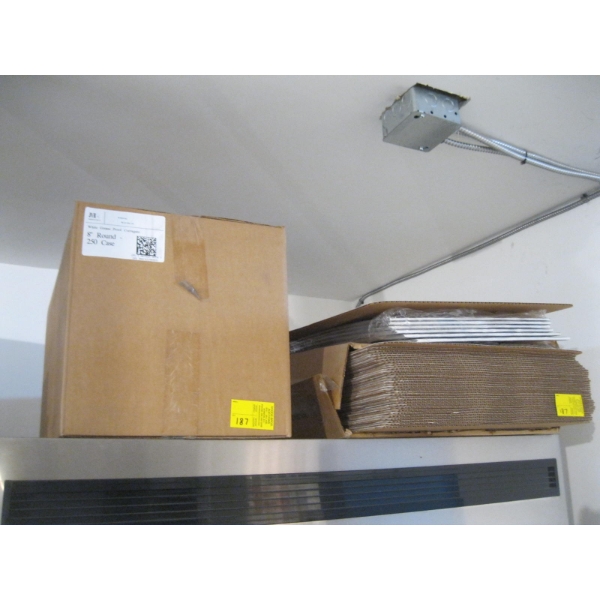 CASE OF 8" ROUNDS (WHITE GREASE PROOF CORRUGATE) & CAKE SHEETS/BASES