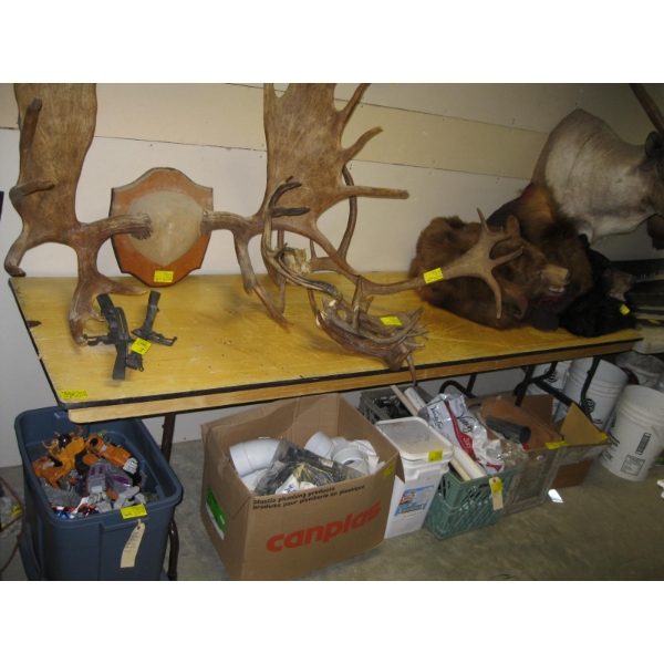 8' WOODEN FOLDING TABLE