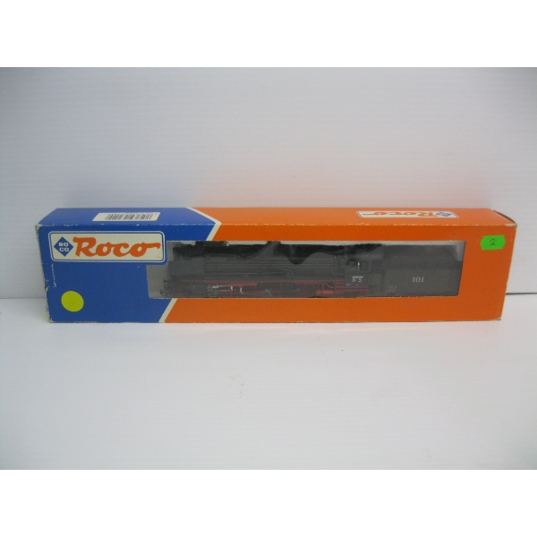 ROKO HO SCALE ENGINE W/TENDER