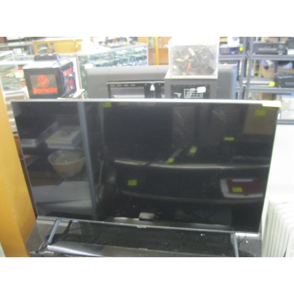 50" SAMSUNG TV W/REMOTE