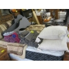 Image 1 : MISC: TOWELS, PILLOWS, ETC.