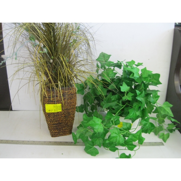 2 ARTIFICIAL PLANTS
