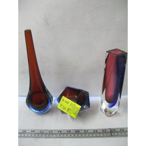 3 PIECES OF URANIUM GLASS VASES