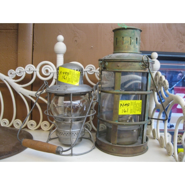 2 LANTERNS