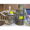 Image 1 : 2 LANTERNS