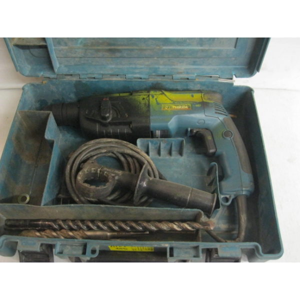MAKITA HAMMER DRILL W/BITS