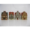 Image 2 : 2 BOXES OF HO SIZE HOUSES