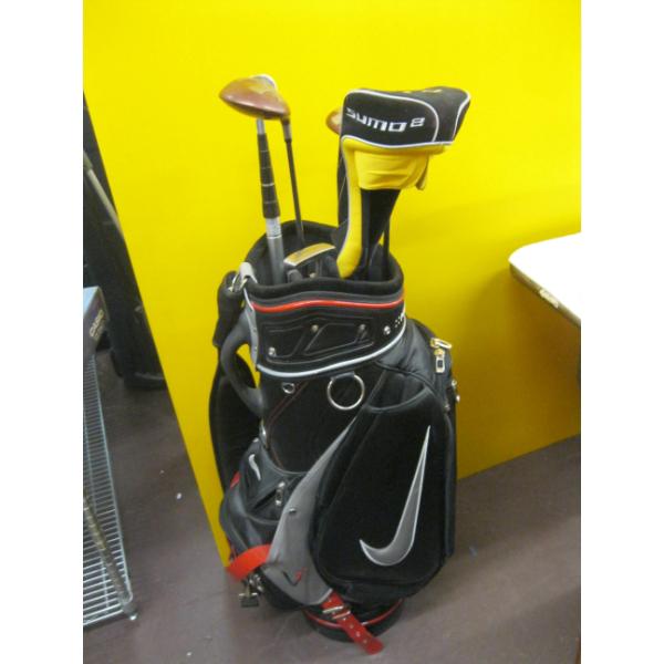 GOLF BAG W/ASST. CLUBS