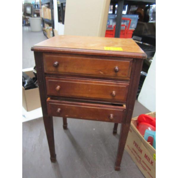 SM. 3 DRAWER SEWING CABINET