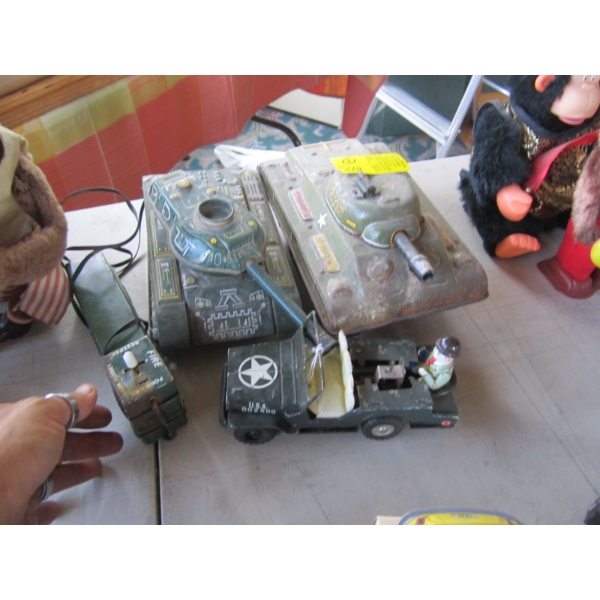 3 TIN ARMY VEHICLES