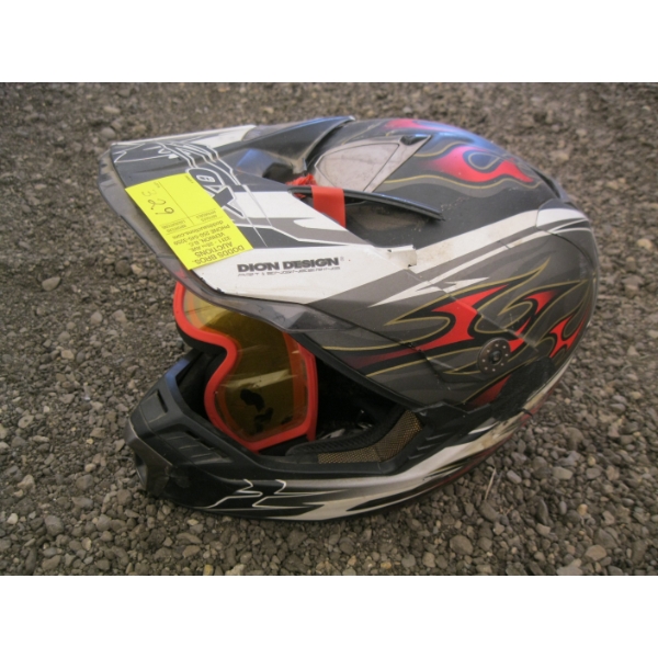 MOTOCROSS HELMET W/GOGGLES