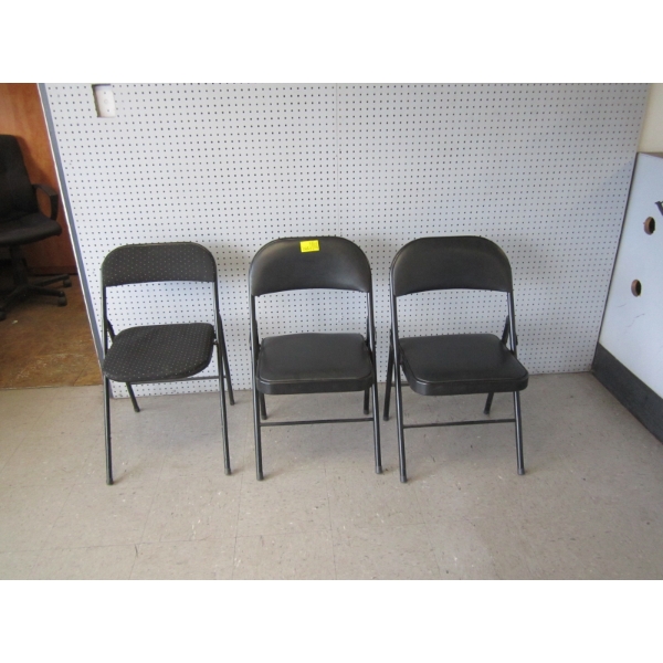 3 FOLDING CHAIRS