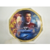 Image 7 : 3 SHELVES OF COLLECTABLE PLATES