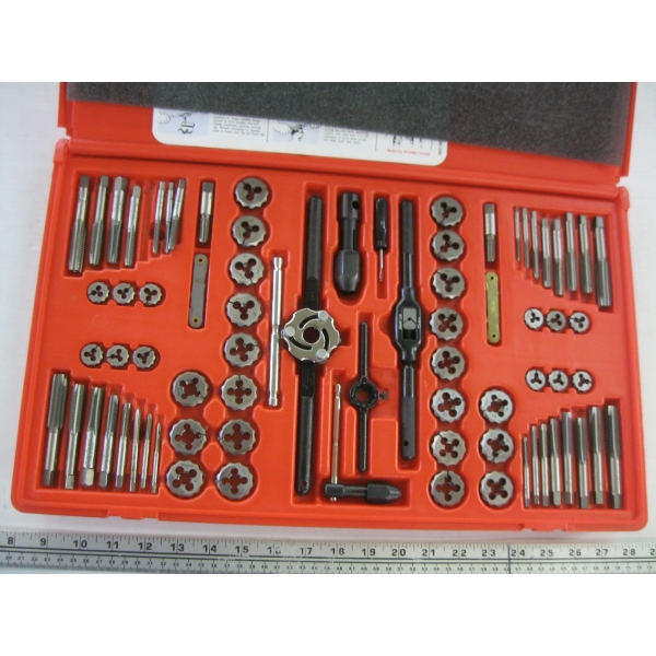 SNAP ON 76 PIECE TAP & DIE SET