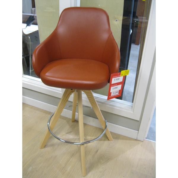 LEATHER SWIVEL TOP STOOL