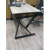 Image 1 : WOOD TOP MODERN LOOK METAL LEG DESK