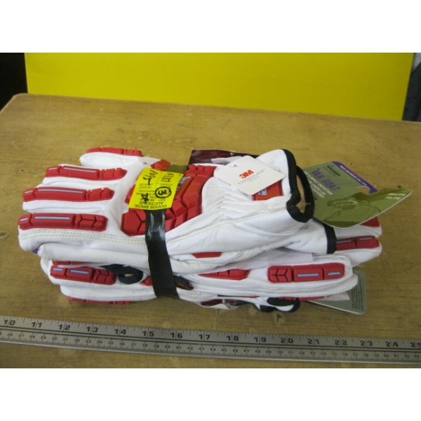 3 PAIR OF SZ 2XL GLOVES