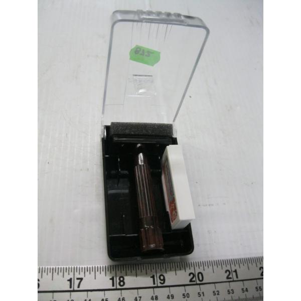 NEW GERMAN VINTAGE RAZOR W/BLADES IN CASE