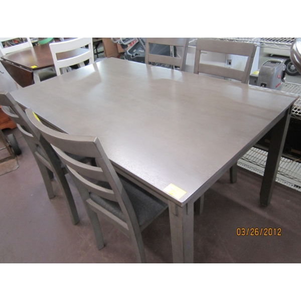 GRAY WOOD DINETTE TABLE W/4 LADDERBACK CHAIRS