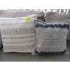 Image 1 : 2 DECORATIVE PILLOWS