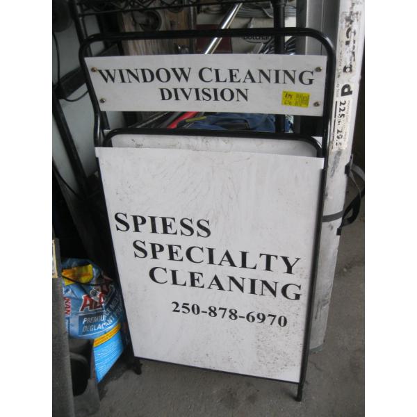 FOLDING SIGN