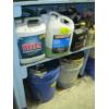 Image 1 : 2 SHELVES OF MISC. OILS, CLEANERS, ETC.