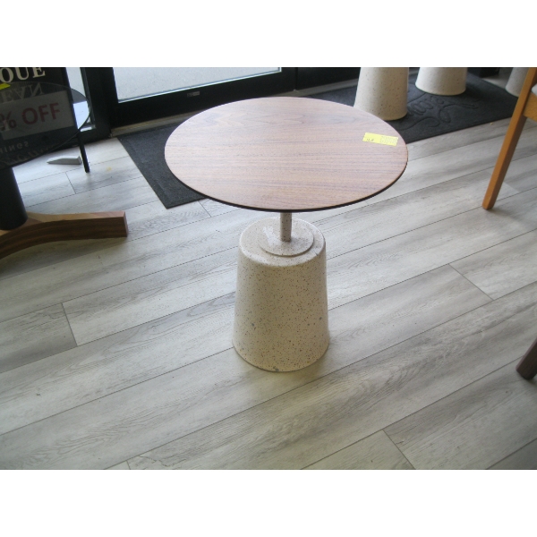 ROUND WOOD TOP METAL BASE OCCASIONAL TABLE