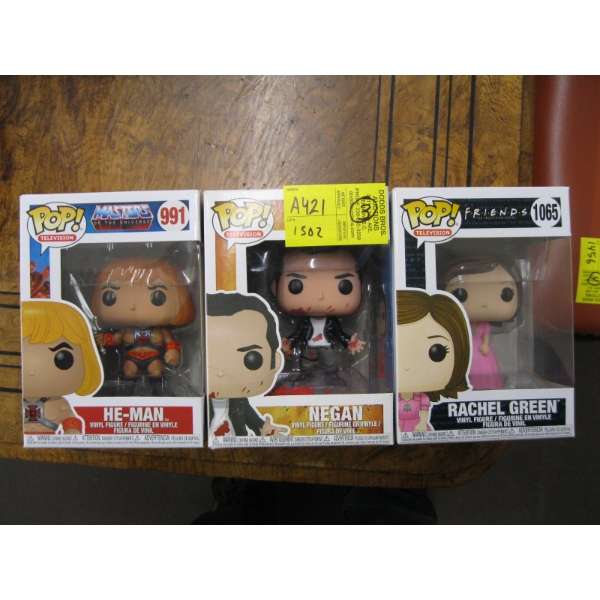 3 POP BOBBLE HEADS
