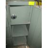 Image 3 : 3 DRAWER FILING CABINET W/SAFE