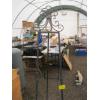 Image 4 : METAL ADJUSTABLE PAINTING STAND