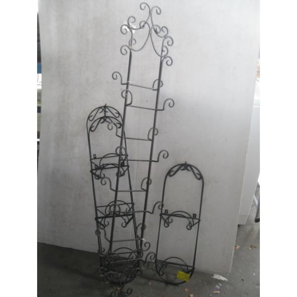 WALL MOUNT METAL PLATE RACKS