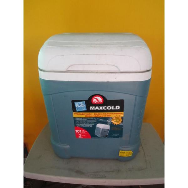 IGLOO MAXCOLD COOLER