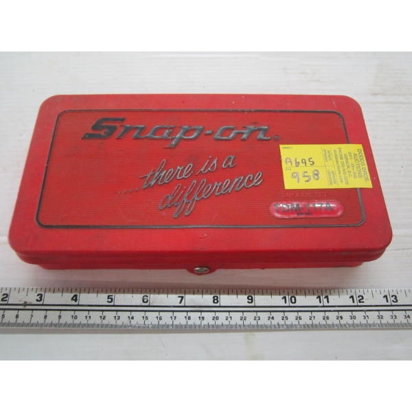 SNAP ON METRIC TAP & DIE SET
