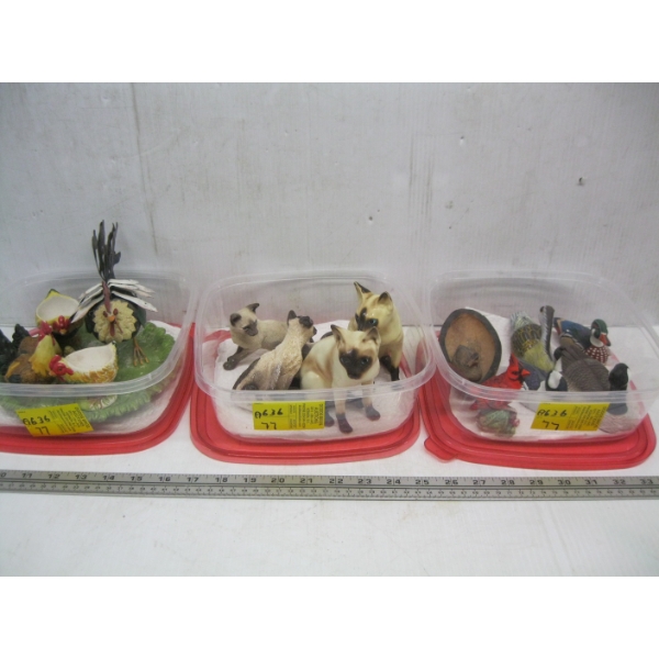 3 SM. CONTAINERS OF CATS, ROOSTERS & BIRDS