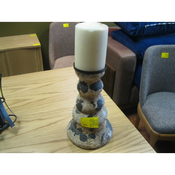 CANDLESTAND W/CANDLE