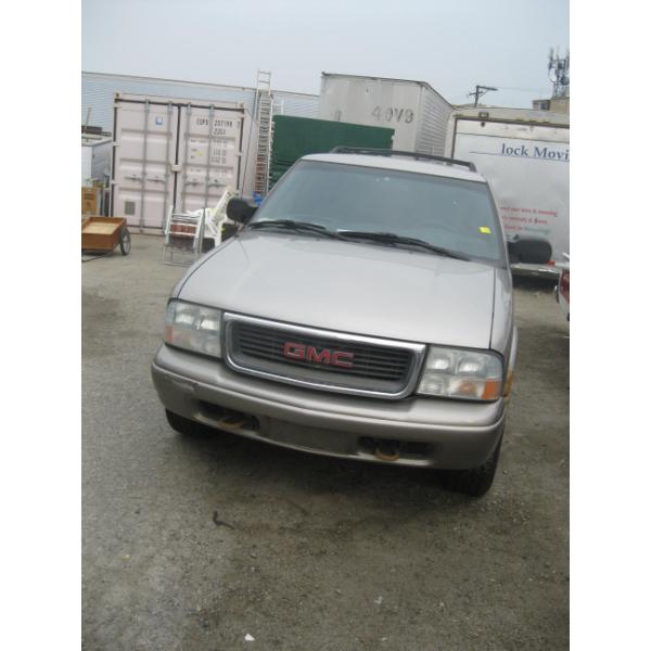 2005 GMC JIMMY, 185,063KMs, NEEDS BATTERY, VIN 1GKCT18X95K120438