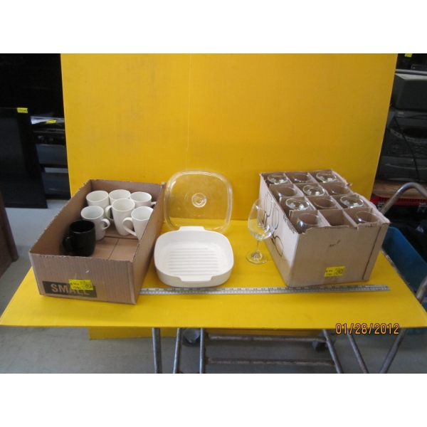 2 FLATS OF MISC. GLASSWARE & COFFEE MUGS, ETC.